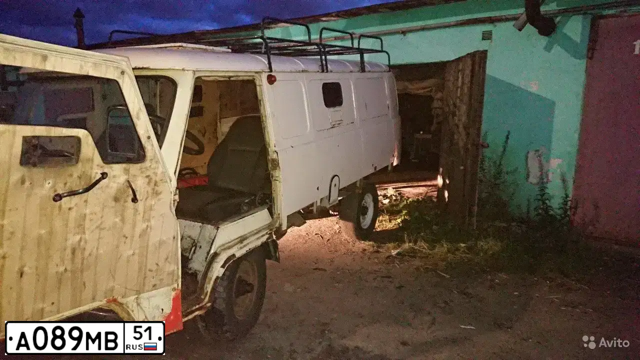 Фото автомобиля UAZ 3741, 2005 — госномер А089МВ51. Цвет: ПЕСОЧНЫЙ