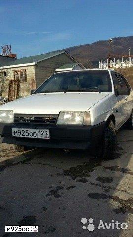 Фото автомобиля LADA 2109 SAMARA, 1989 — госномер М925ОО123. Цвет: ЧЕРНО-БЕЛЫЙ