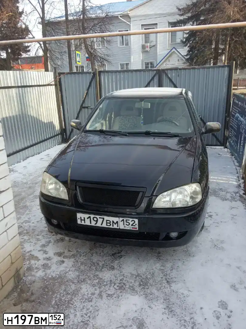 Фото автомобиля CHERY AMULET /FLAGCLOUD/, 2007 — госномер У427АН152. Цвет: ЧЕРНЫЙ