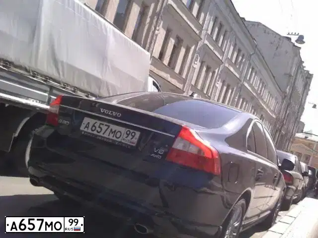 Фото автомобиля VOLVO S80, 2007 — госномер А657МО99. Цвет: ЧЕРНЫЙ