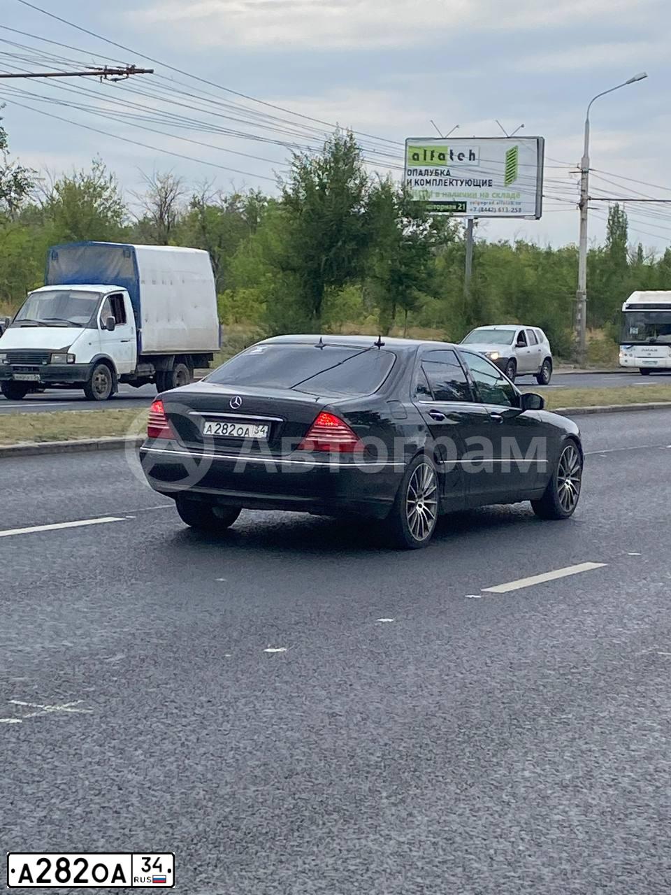Фото автомобиля FORD FOCUS, 2000 — госномер А282ОА34. Цвет: ЧЕРНЫЙ