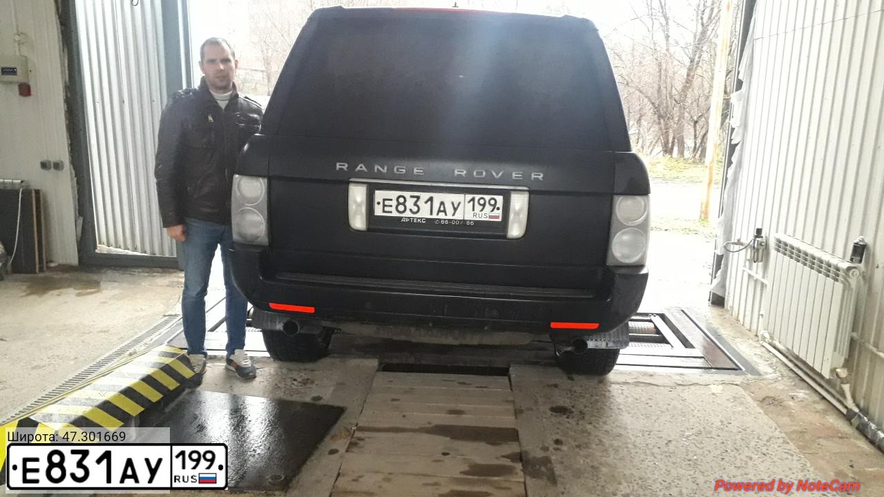 Фото автомобиля LANDROVER RANGE ROVER, 2008 — госномер Е831АУ199. Цвет: ЧЕРНЫЙ