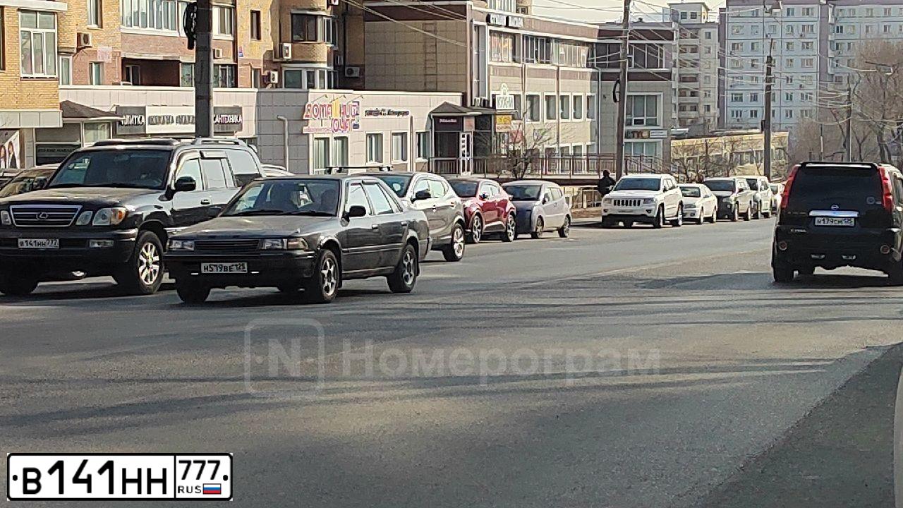 Фото автомобиля LEXUS LX, 2003 — госномер А300ЕС150