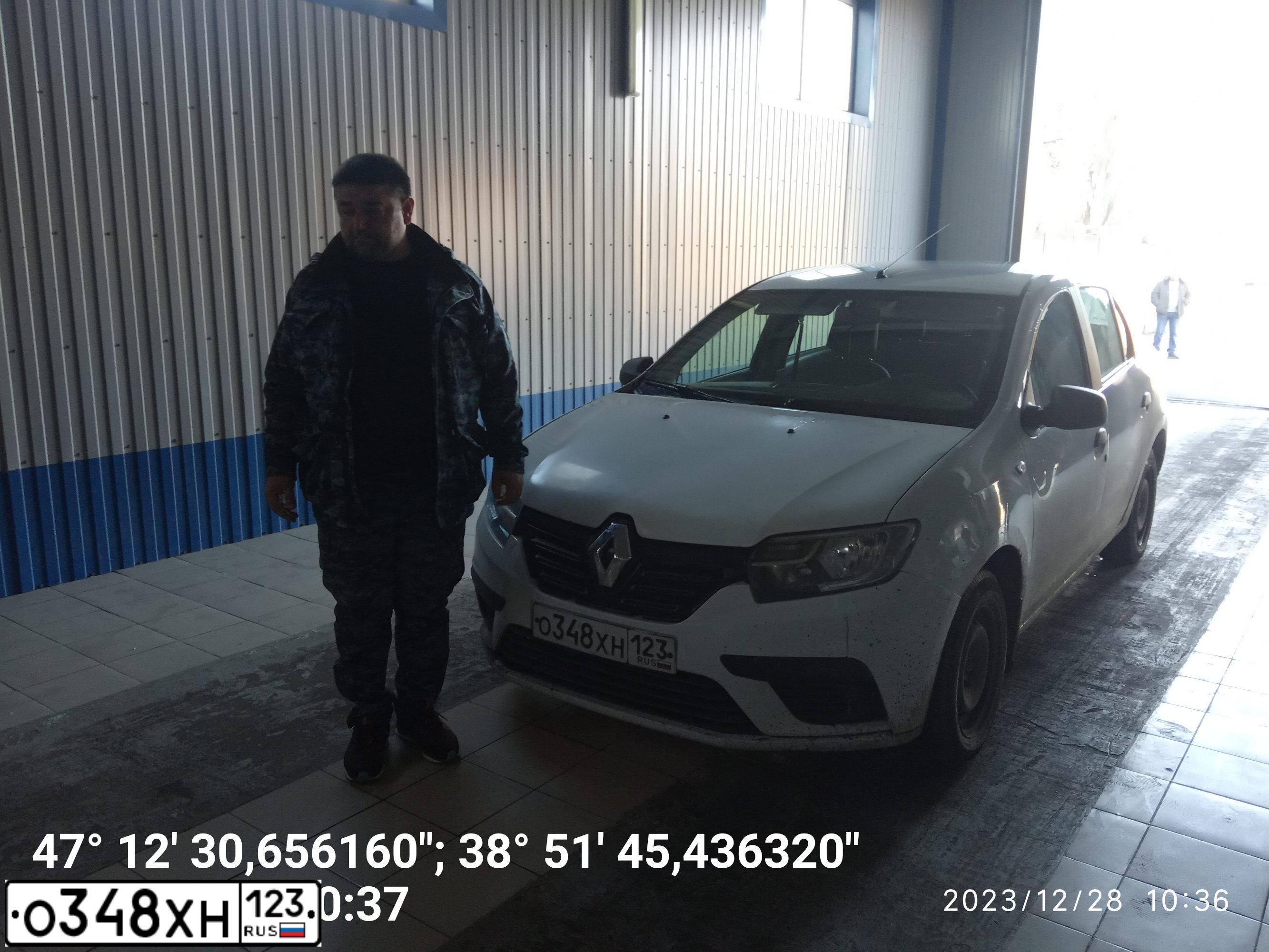 Фото автомобиля RENAULT T LOGAN, 2019 — госномер С085НА761. Цвет: Белый