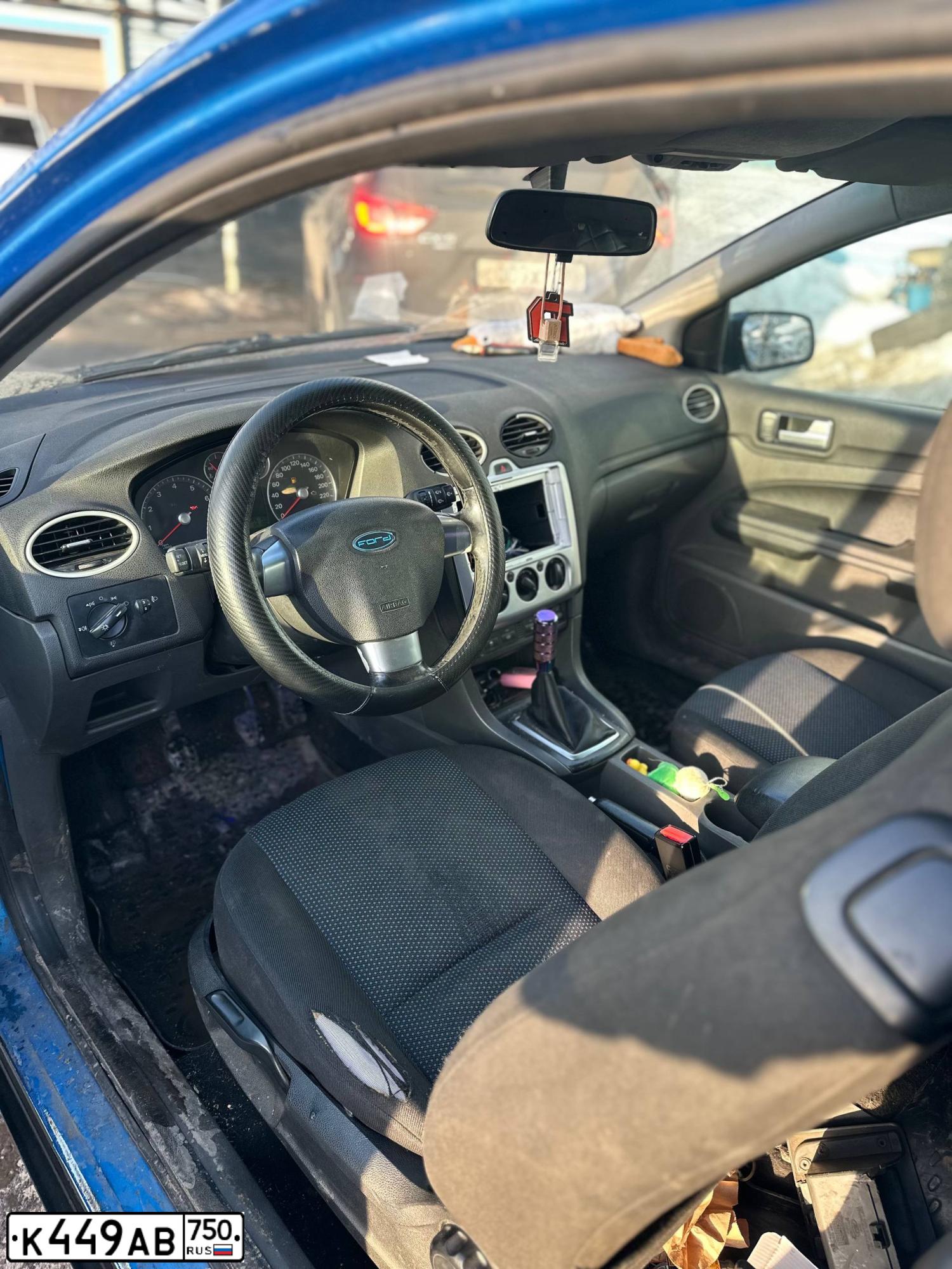 Фото автомобиля FORD FOCUS, 2006 — госномер К449АВ750. Цвет: ГОЛУБОЙ