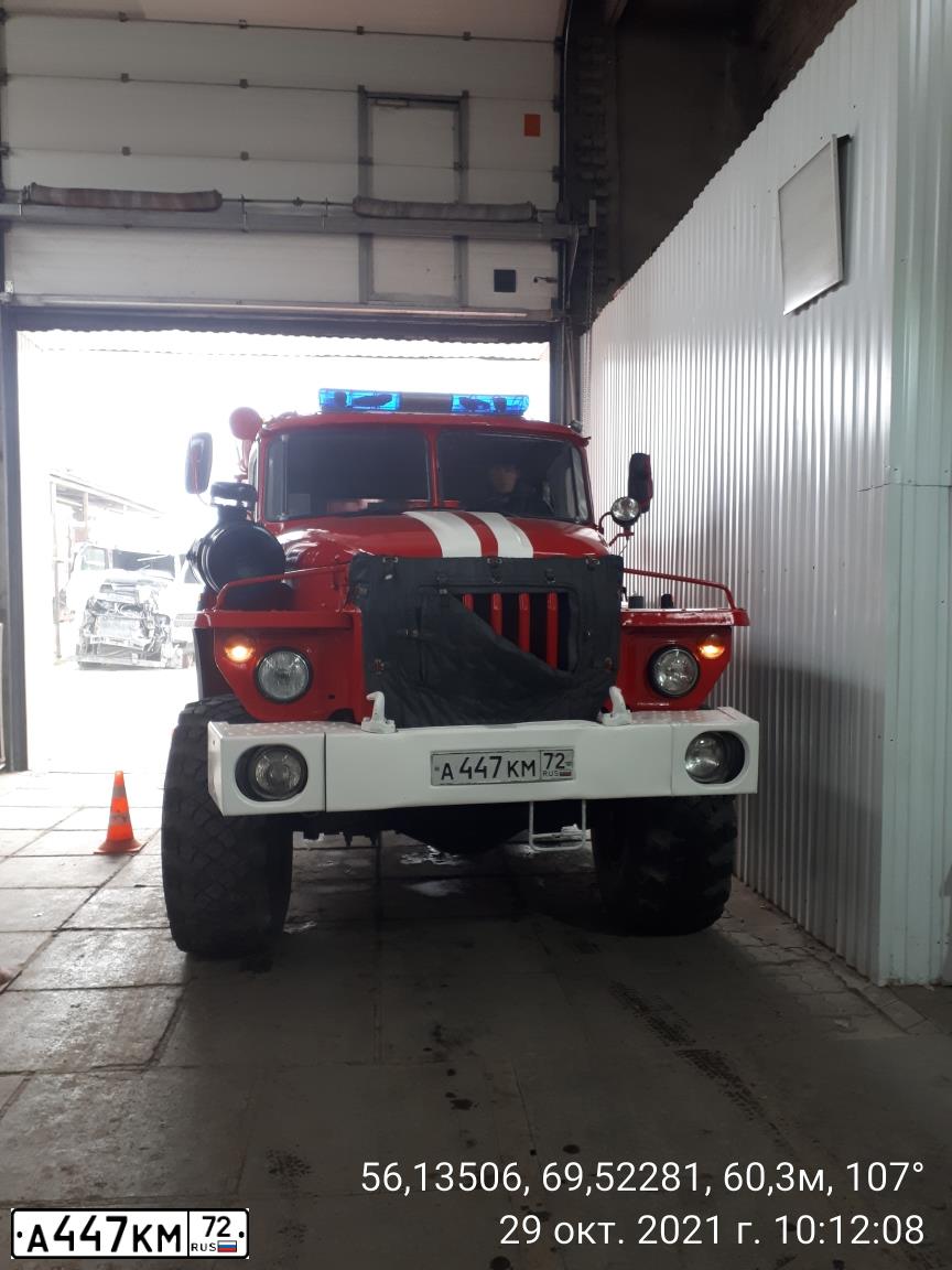 Фото автомобиля URAL 4320 /6X6/, 2003 — госномер А447КМ72. Цвет: ЦВ СХ А6 ПО ГОСТ Р 50574-2019