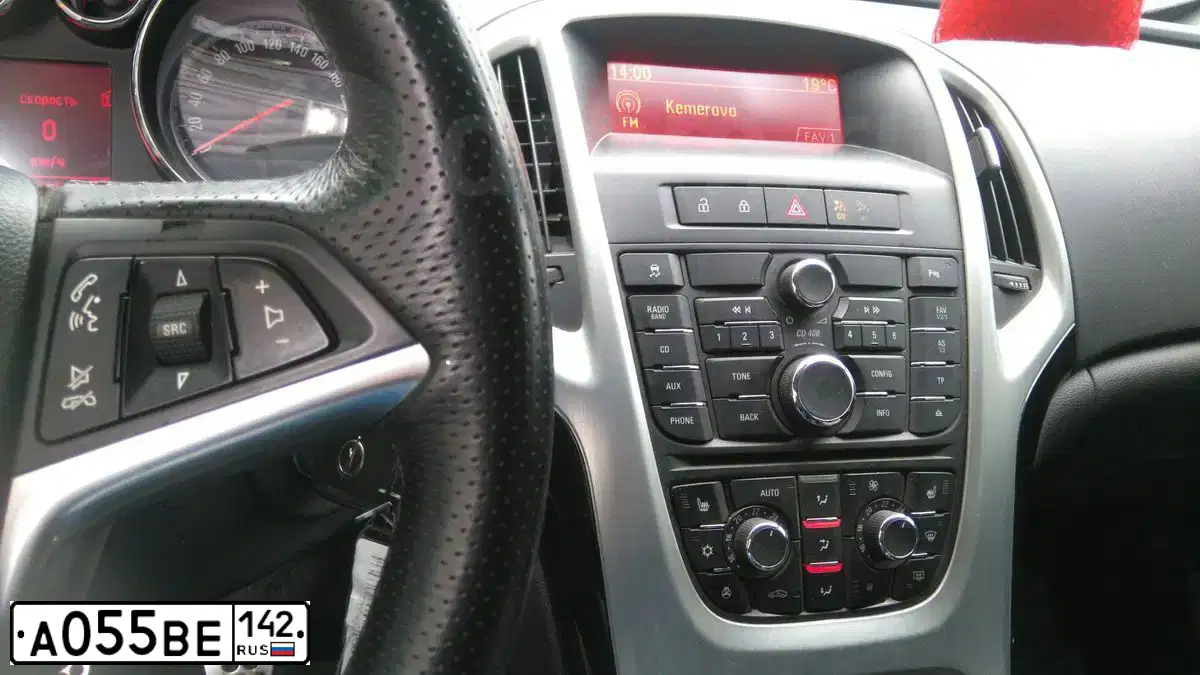 Фото автомобиля OPEL ASTRA, 2012 — госномер М897МА142. Цвет: ЧЕРНЫЙ