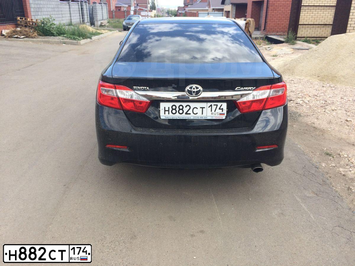Фото автомобиля TOYOTA CAMRY, 2014 — госномер Е222СС196. Цвет: ЧЕРНЫЙ МЕТАЛЛИК