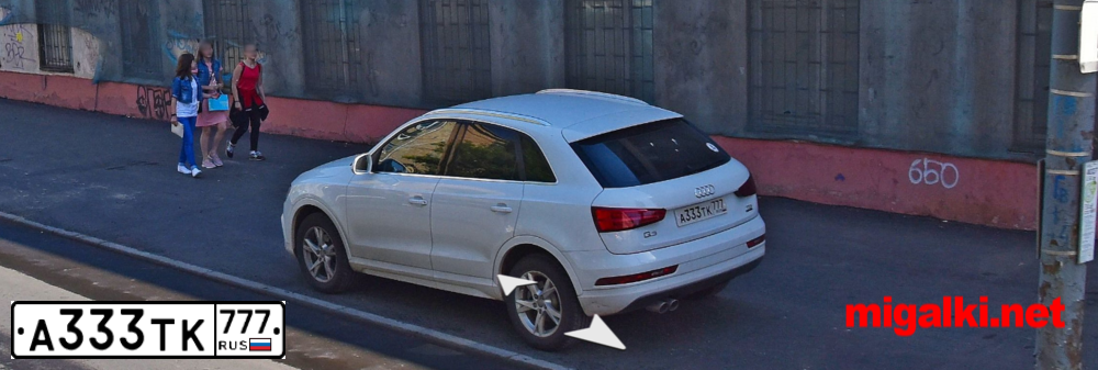 Фото автомобиля AUDI Q3, 2015 — госномер Р785КО799. Цвет: БЕЛЫЙ