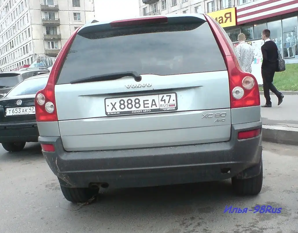 Фото автомобиля VOLKSWAGEN PASSAT, 2003 — госномер М216МХ51. Цвет: ЧЕРНЫЙ