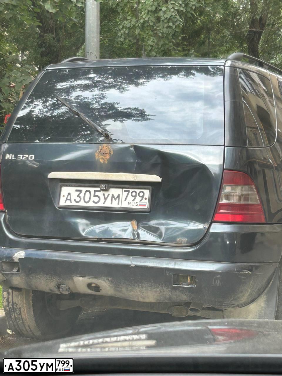 Фото автомобиля MERCEDES M-KLASSE, 1998 — госномер А305УМ799. Цвет: СИНИЙ ТЕМНЫЙ