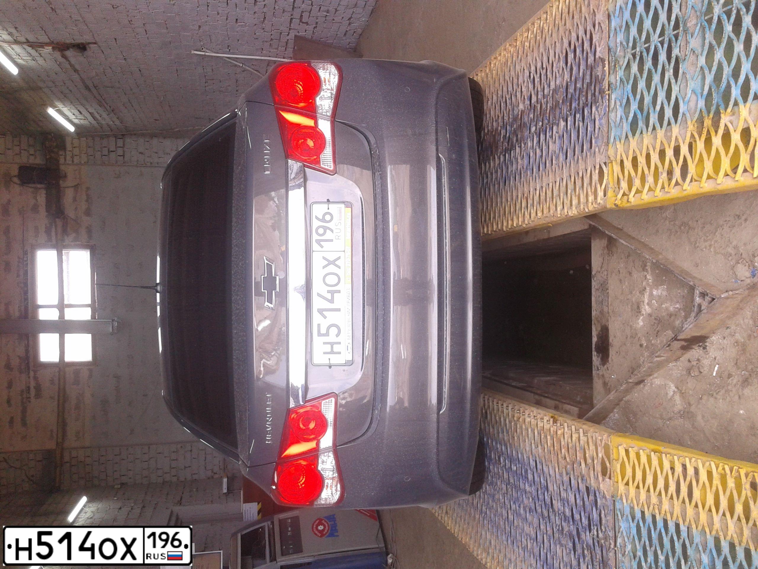 Фото автомобиля CHEVROLET CRUZE, 2013 — госномер Н514ОХ196. Цвет: СЕРЫЙ