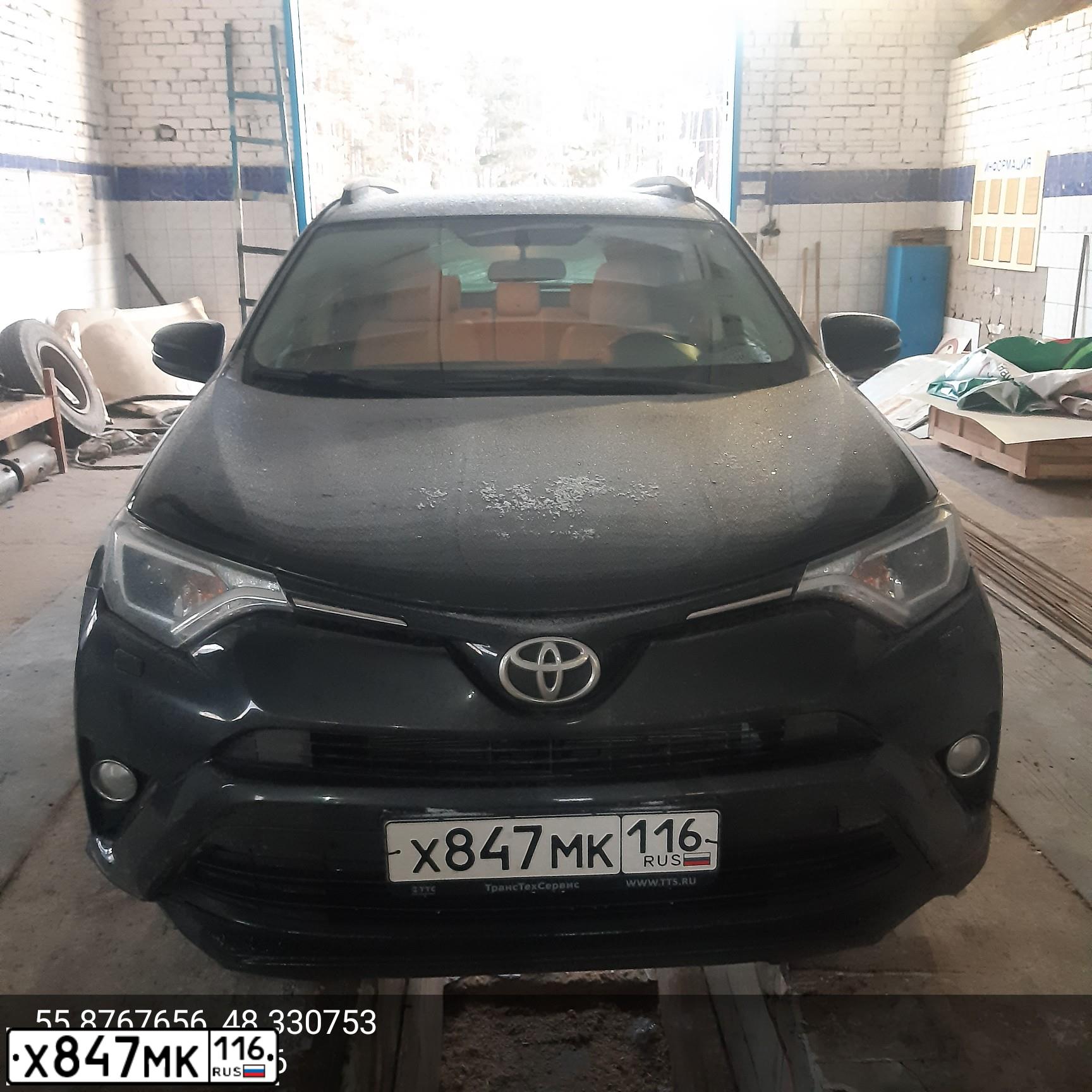 Фото автомобиля TOYOTA RAV4, 2015 — госномер Х847МК116. Цвет: ЧЕРНЫЙ