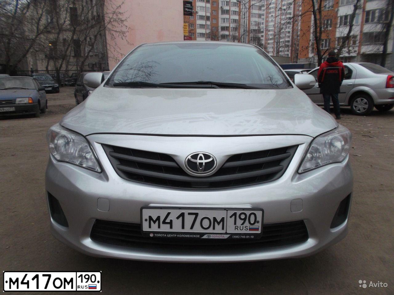 Фото автомобиля TOYOTA COROLLA, 2011 — госномер М417ОМ190. Цвет: Серебристый