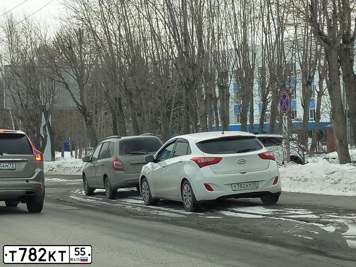 Фото автомобиля HYUNDAI I30, 2014 — госномер Т782КТ55. Цвет: Белый