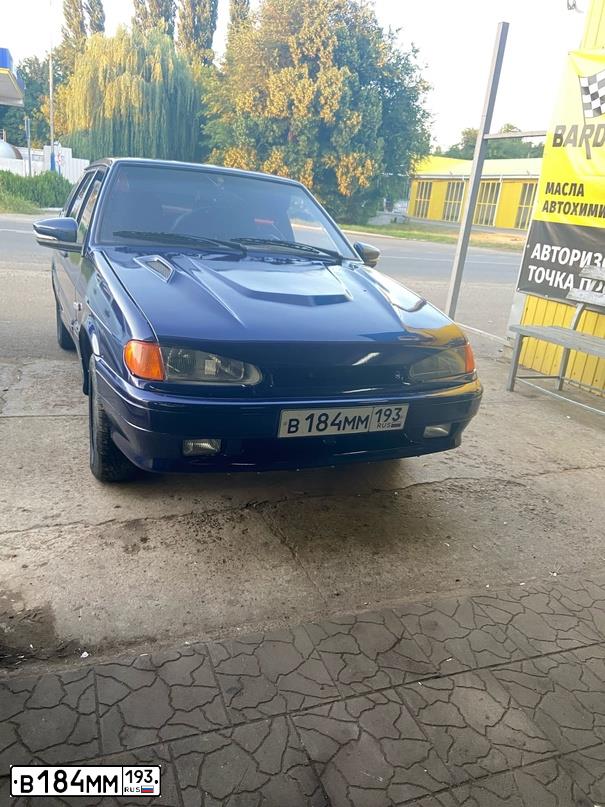 Фото автомобиля LADA 2115 SAMARA, 2004 — госномер В184ММ193. Цвет: ЗОЛОТИСТЫЙ ТЕМНО-ЗЕЛЕНЫЙ