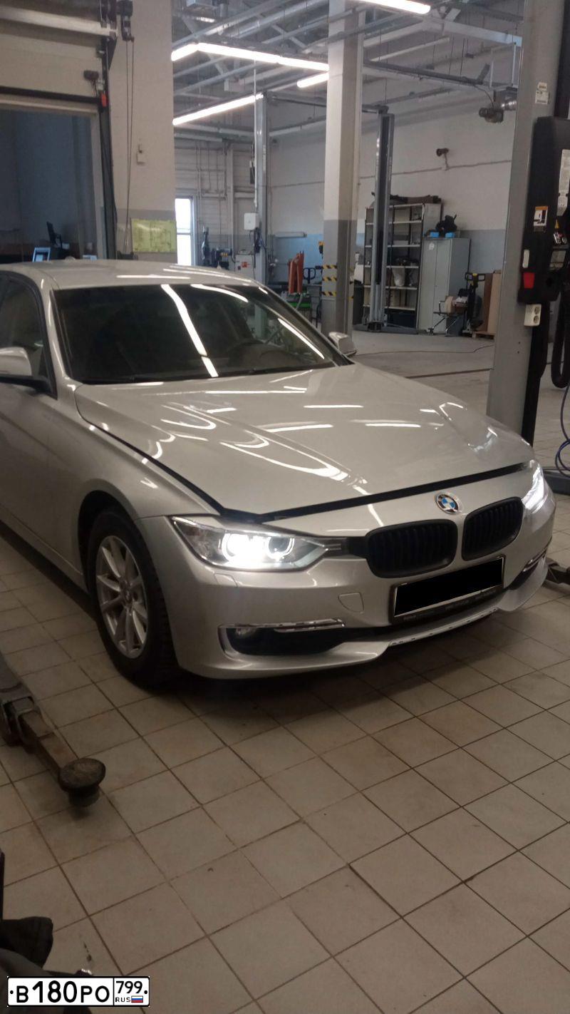 Фото автомобиля BMW 320I, 2014 — госномер О497ХТ180. Цвет: Серебристый