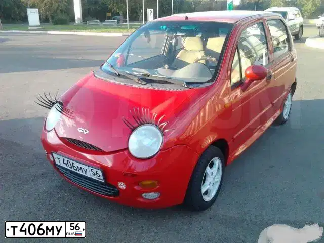 Фото автомобиля CHERY QQ / SWEET, 2007 — госномер Т406МУ56. Цвет: Красный