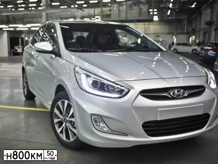 Фото автомобиля HYUNDAI CRETA, 2019 — госномер Н800КМ50. Цвет: СЕРЫЙ