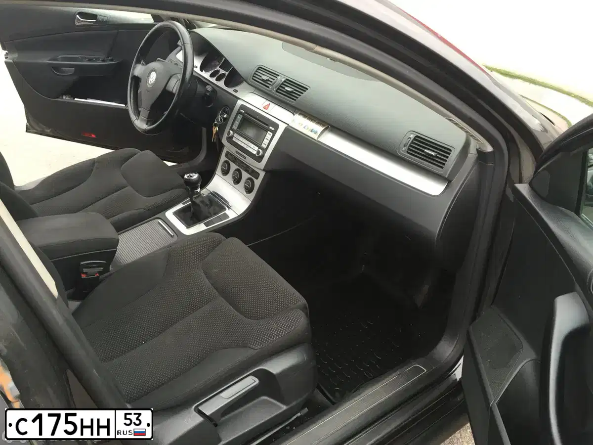 Фото автомобиля VOLKSWAGEN PASSAT, 2008 — госномер У659ТМ69. Цвет: ЧЕРНО-СЕРЫЙ