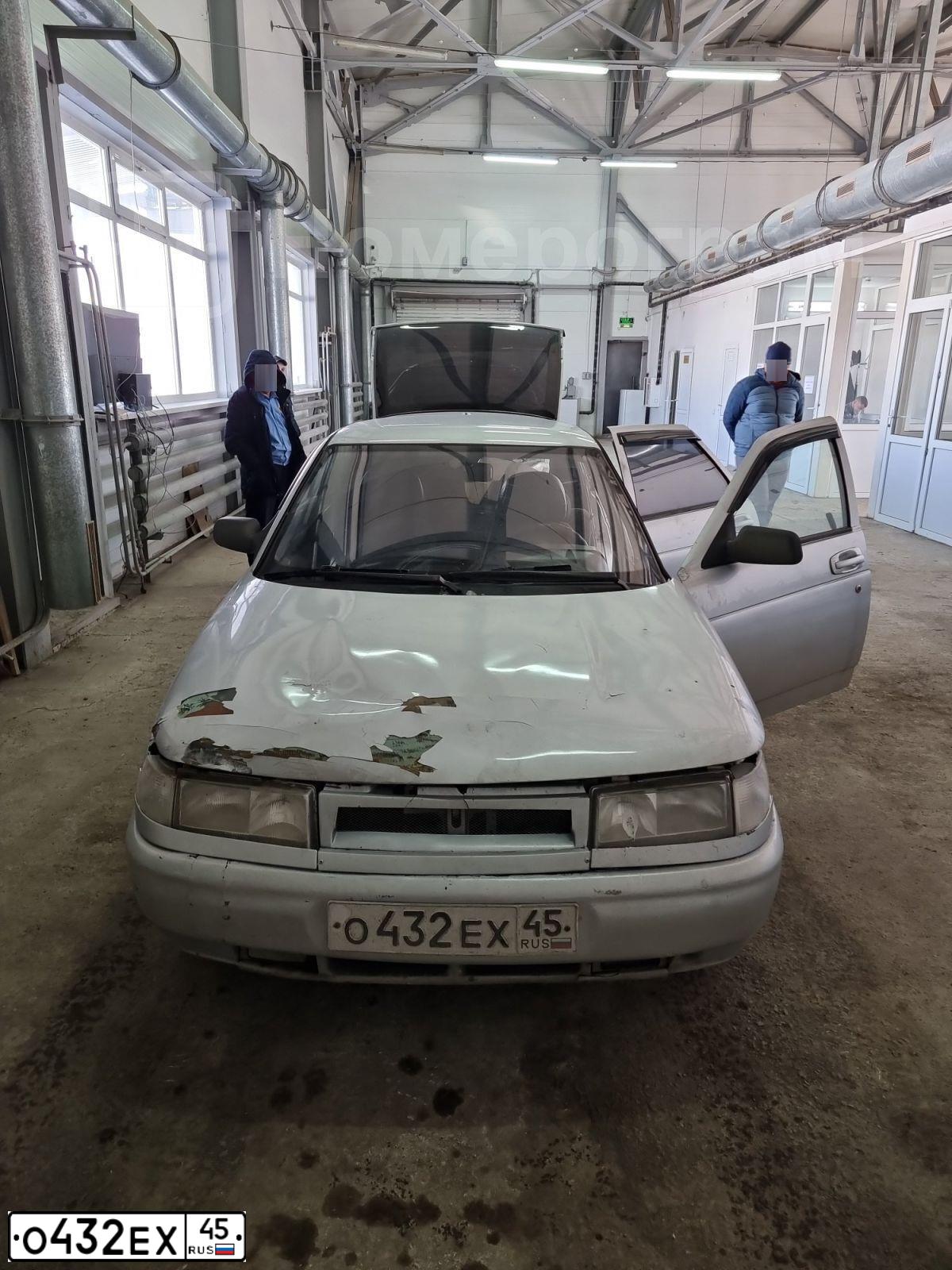 Фото автомобиля LADA 2112, 2003 — госномер У066ВС66. Цвет: СВ СЕРЕБРИСТ МЕТАЛЛ