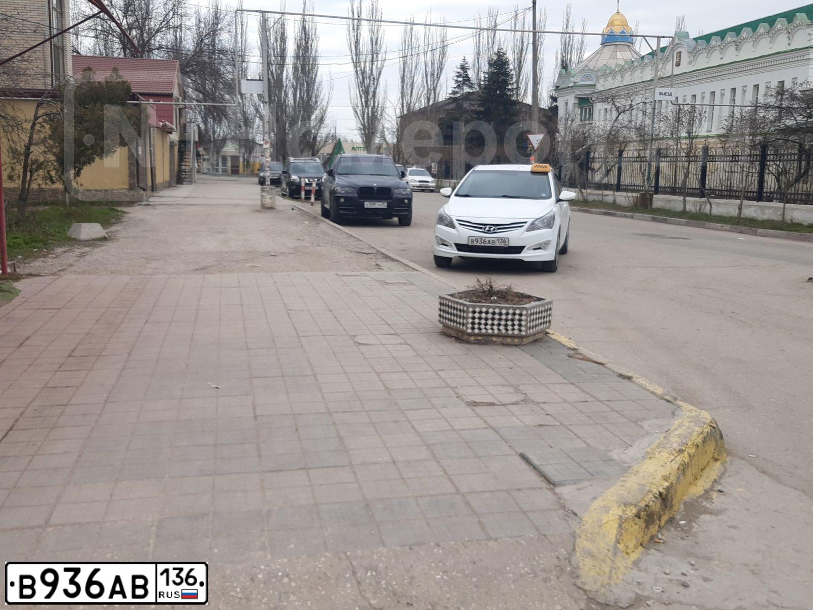 Фото автомобиля HYUNDAI SOLARIS, 2015 — госномер Е344ХК82. Цвет: Белый