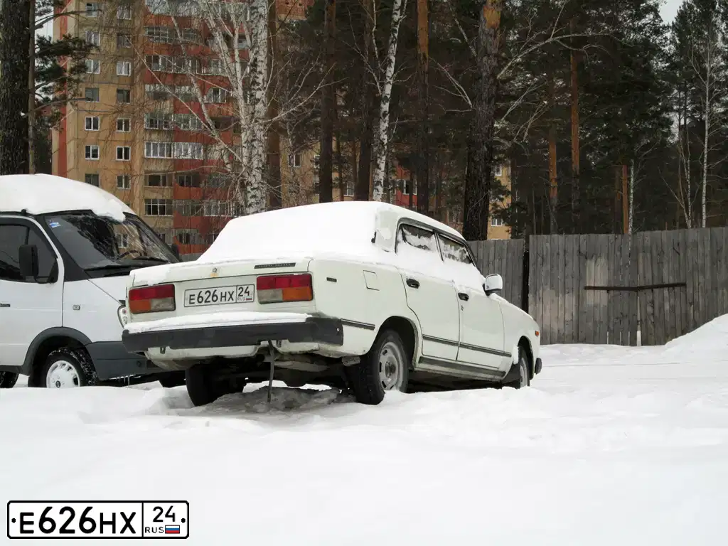 Фото автомобиля LADA 2107, 1997 — госномер Е626НХ24