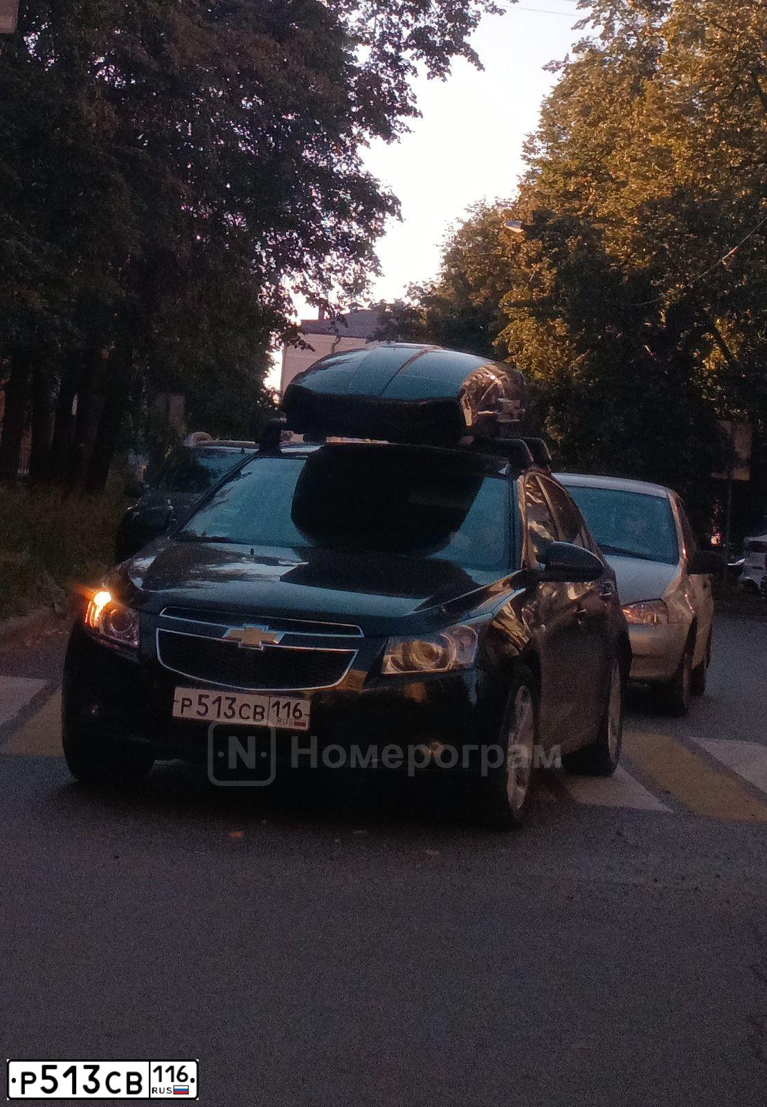 Фото автомобиля CHEVROLET CRUZE, 2012 — госномер Р513СВ116. Цвет: ЧЕРНЫЙ МЕТАЛЛИК