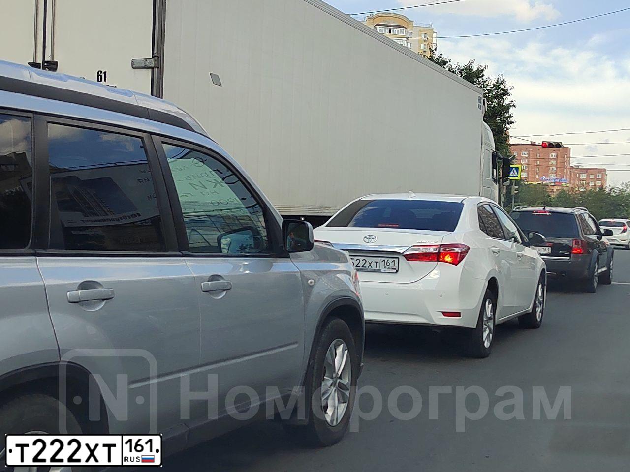 Фото автомобиля CHERY FORA /A21/, 2007 — госномер Т222ХТ161. Цвет: СЕРЫЙ