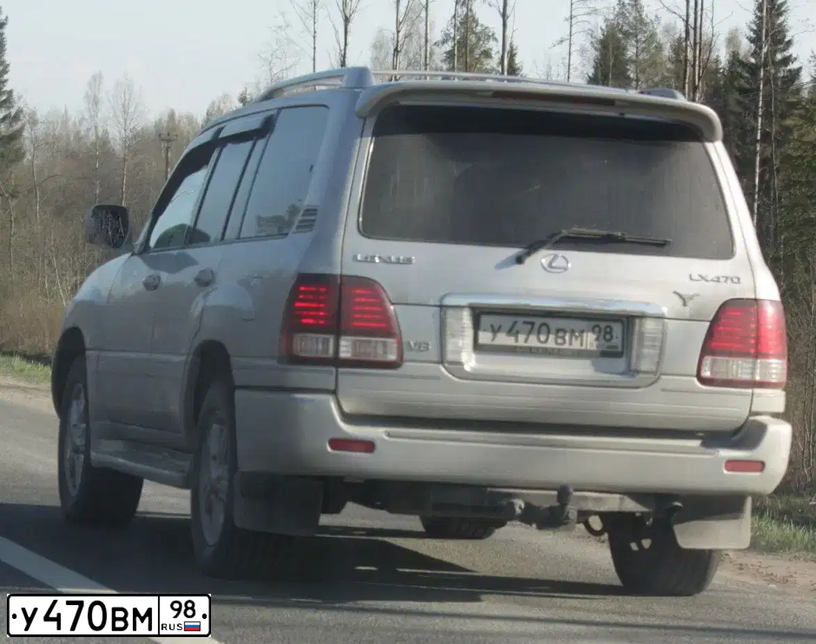 Фото автомобиля LEXUS LX470, 2005 — госномер М849НУ154. Цвет: Серебристый
