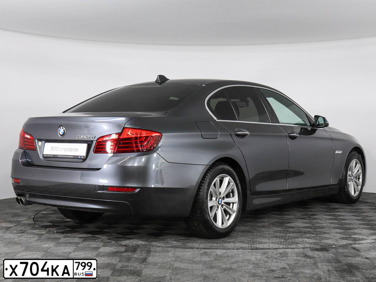 Фото автомобиля BMW SERIE 5, 2016 — госномер Х704КА799. Цвет: СЕРЫЙ МЕТАЛЛИК