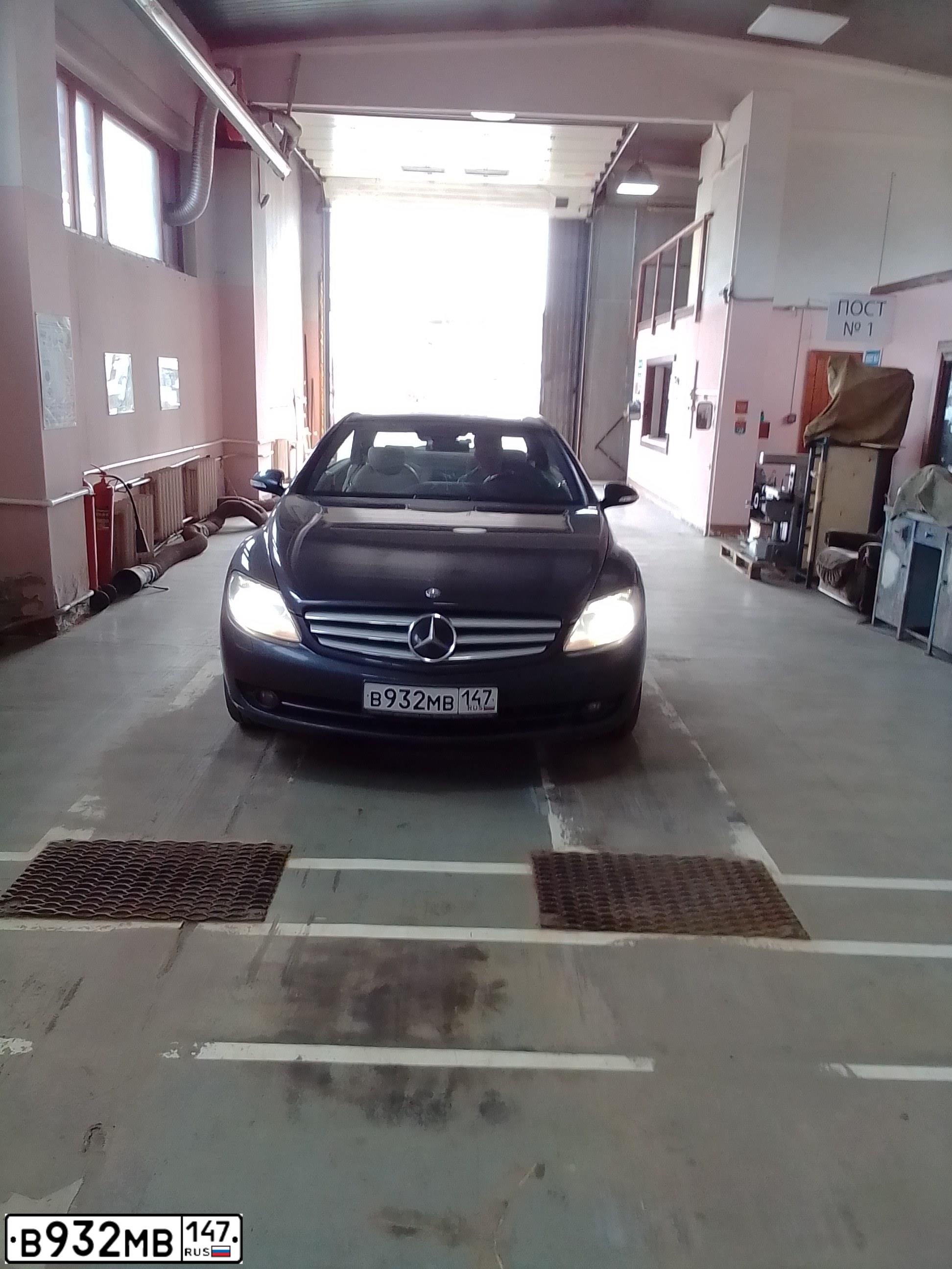 Фото автомобиля MERCEDES CL-KLASSE, 2007 — госномер В932МВ147. Цвет: ЧЕРНЫЙ