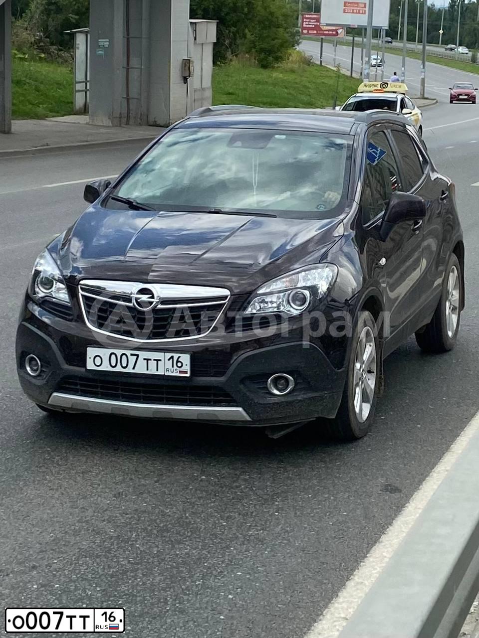 Фото автомобиля OPEL CORSA, 2007 — госномер О007ТТ16. Цвет: ЧЕРНЫЙ