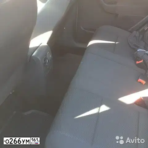Фото автомобиля VOLKSWAGEN GOLF PLUS, 2012 — госномер О266УМ161. Цвет: Белый