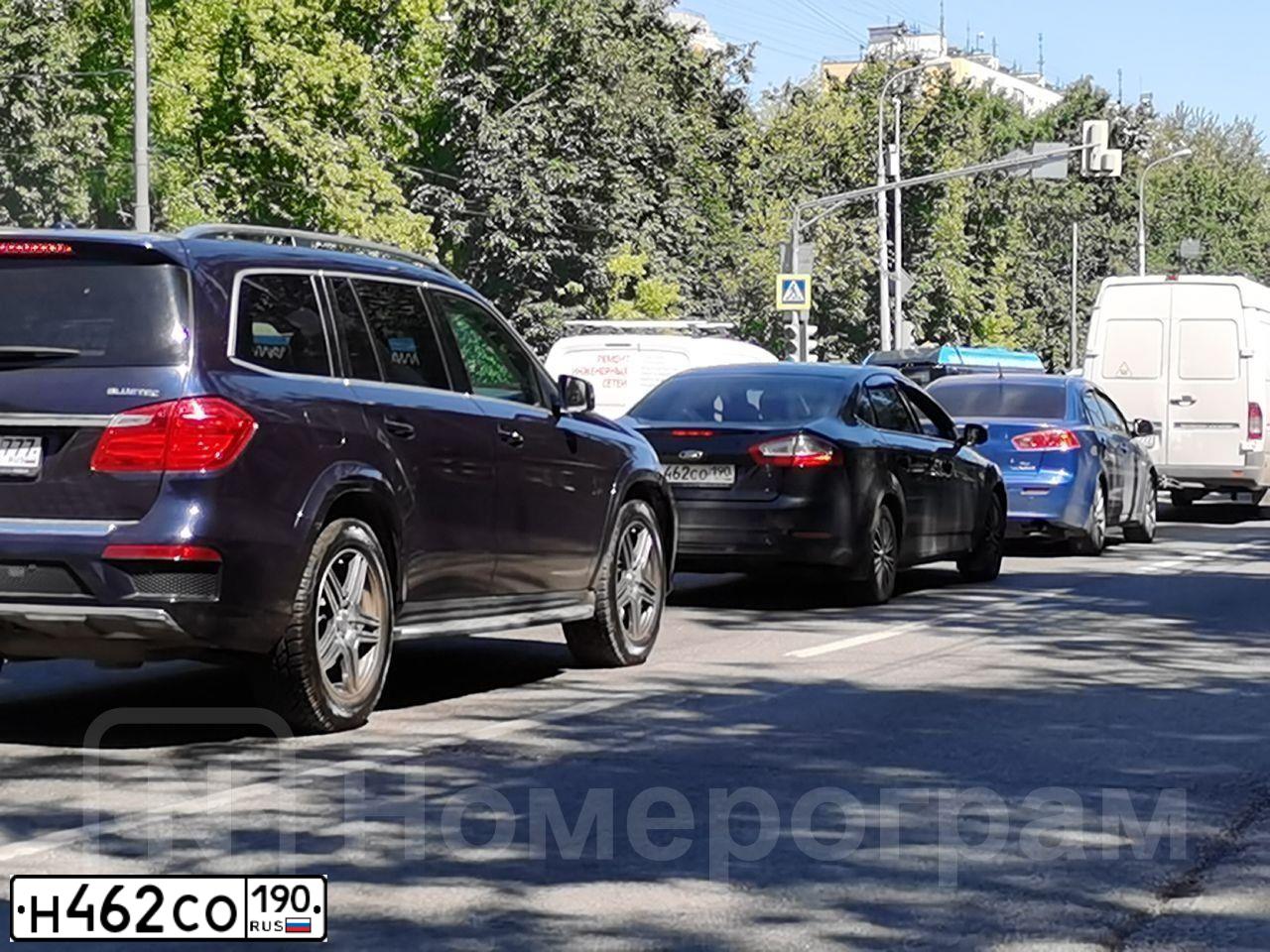Фото автомобиля MITSUBISHI LANCER, 2007 — госномер Н462СО190. Цвет: ЧЕРНЫЙ