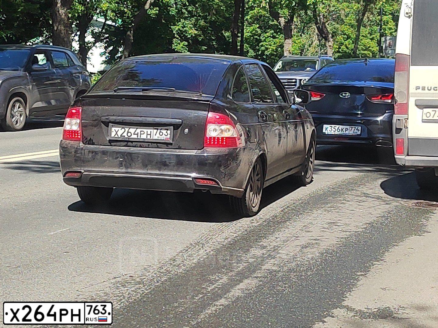 Фото автомобиля LADA 2172 PRIORA, 2011 — госномер Х264РН763. Цвет: Сине-Черный