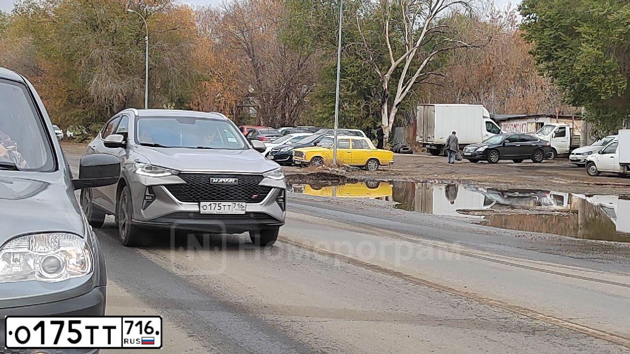 Фото автомобиля HAVAL F7X, 2023 — госномер О175ТТ716. Цвет: СЕРЫЙ