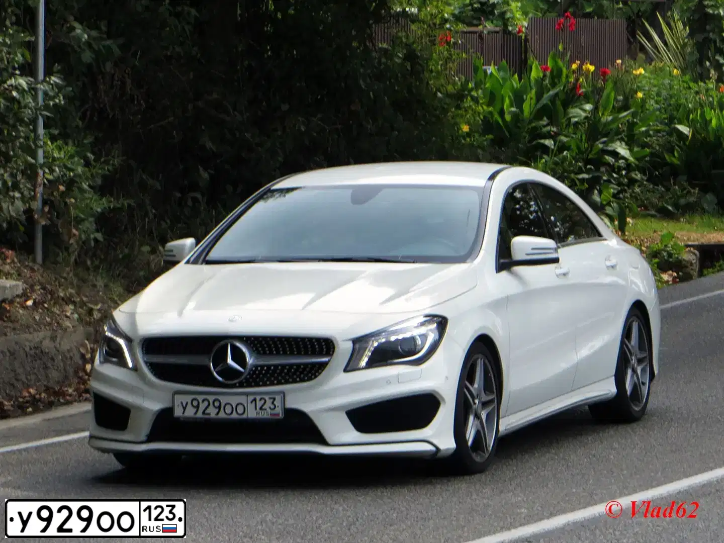 Фото автомобиля MERCEDES CLA-KLASSE, 2014 — госномер О756АВ761. Цвет: Белый