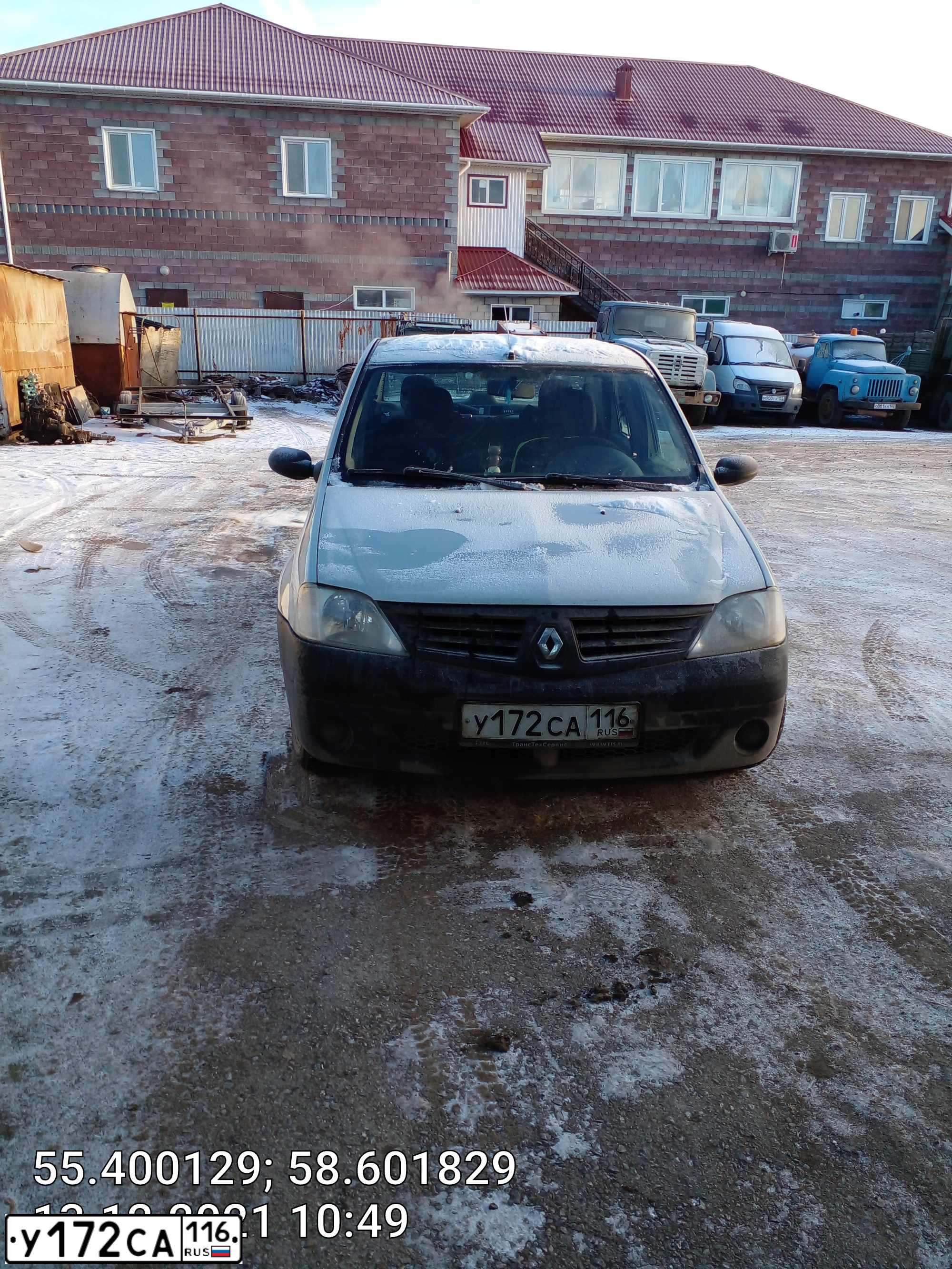 Фото автомобиля RENAULT LOGAN, 2006 — госномер Е451РА702. Цвет: СЕРЫЙ