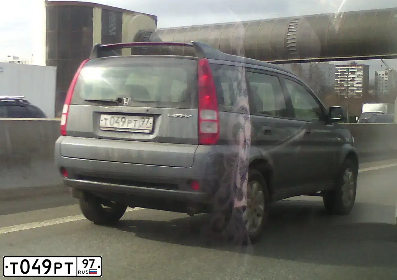 Фото автомобиля HONDA HR-V, 2004 — госномер Т204ХТ790. Цвет: СЕРЫЙ