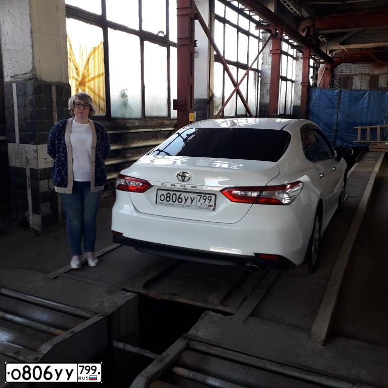 Фото автомобиля TOYOTA CAMRY, 2019 — госномер Р561УЕ69