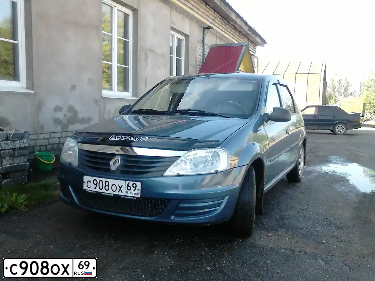 Фото автомобиля RENAULT LOGAN, 2012 — госномер С908ОХ69. Цвет: СИНИЙ