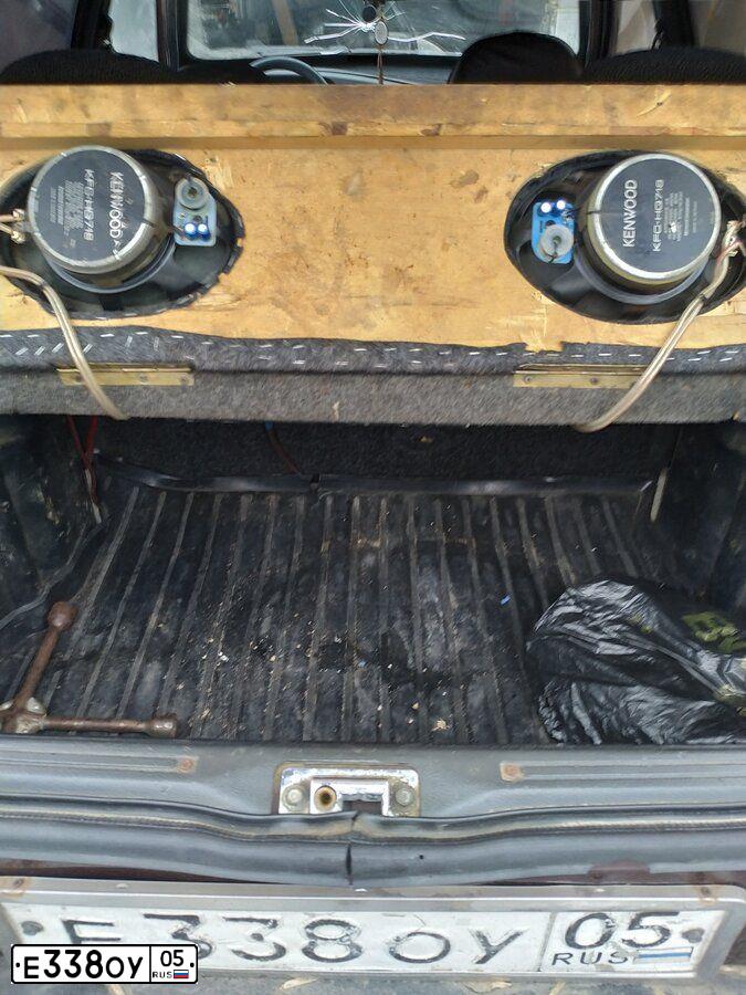 Фото автомобиля LADA 2109 SAMARA, 1997 — госномер Е338ОУ05. Цвет: ТЕМНО-КРАСНЫЙ