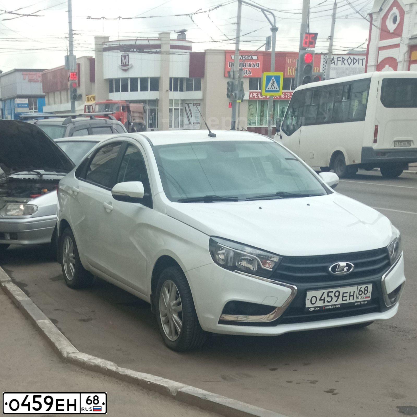 Фото автомобиля LADA VESTA, 2018 — госномер О459ЕН68. Цвет: БЕЛЫЙ