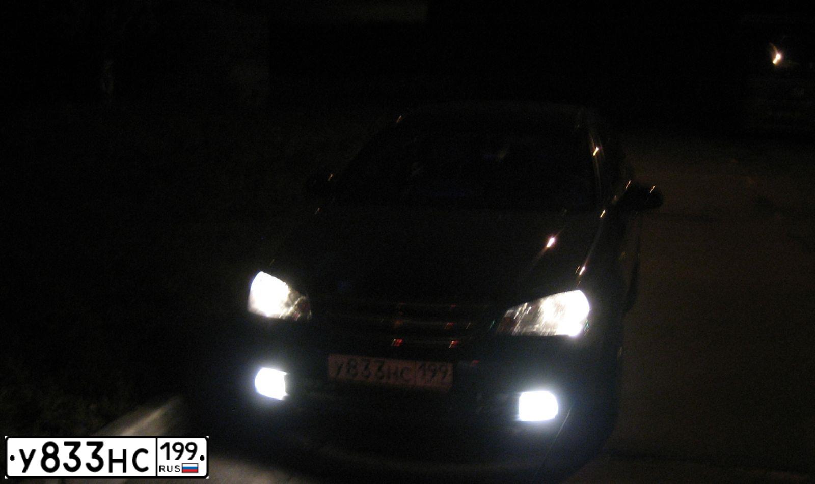 Фото автомобиля CHEVROLET LACETTI, 2008 — госномер У833НС199. Цвет: СИНИЙ