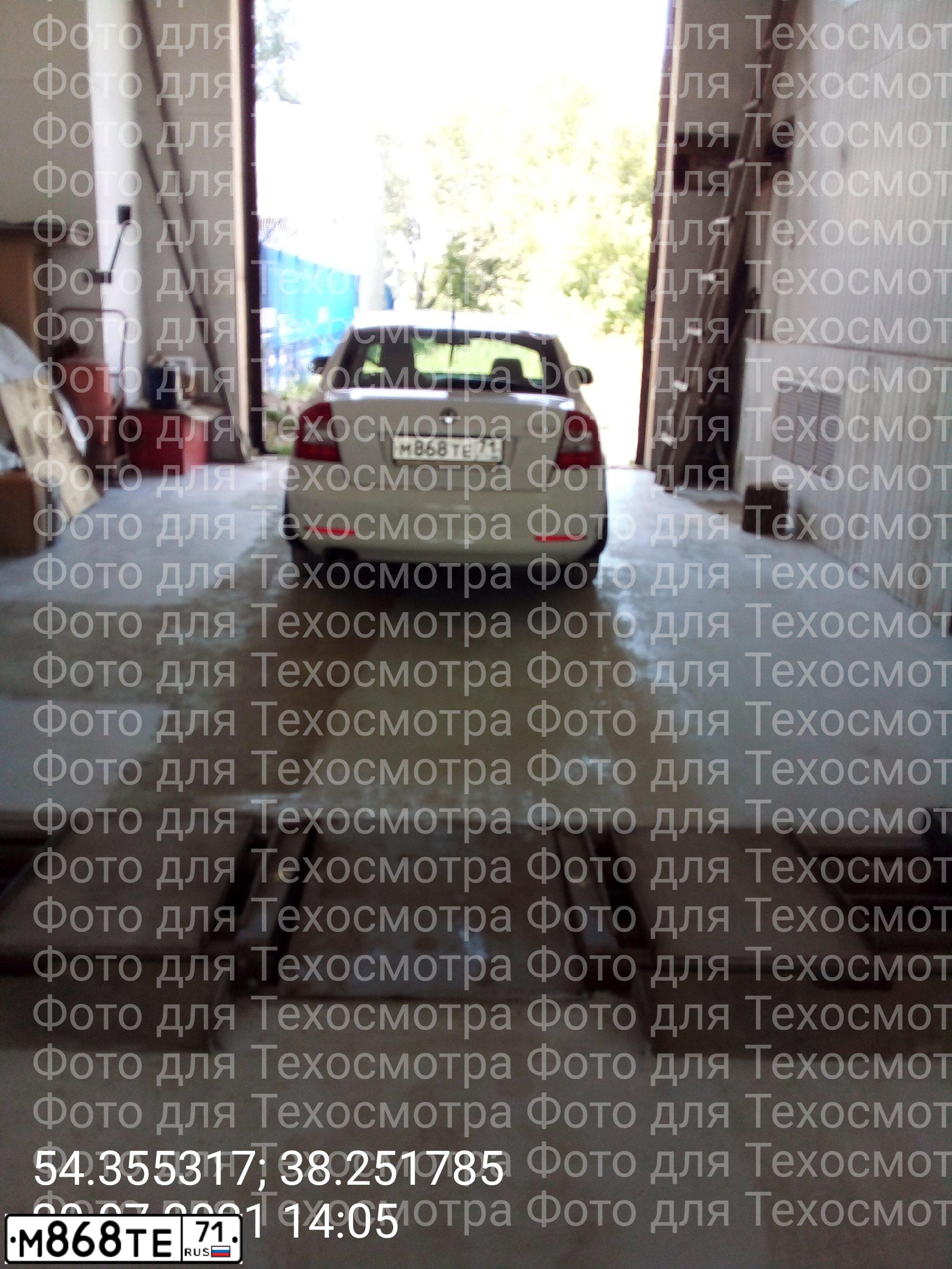 Фото автомобиля SKODA OCTAVIA, 2012 — госномер Т262АЕ71. Цвет: БЕЛЫЙ