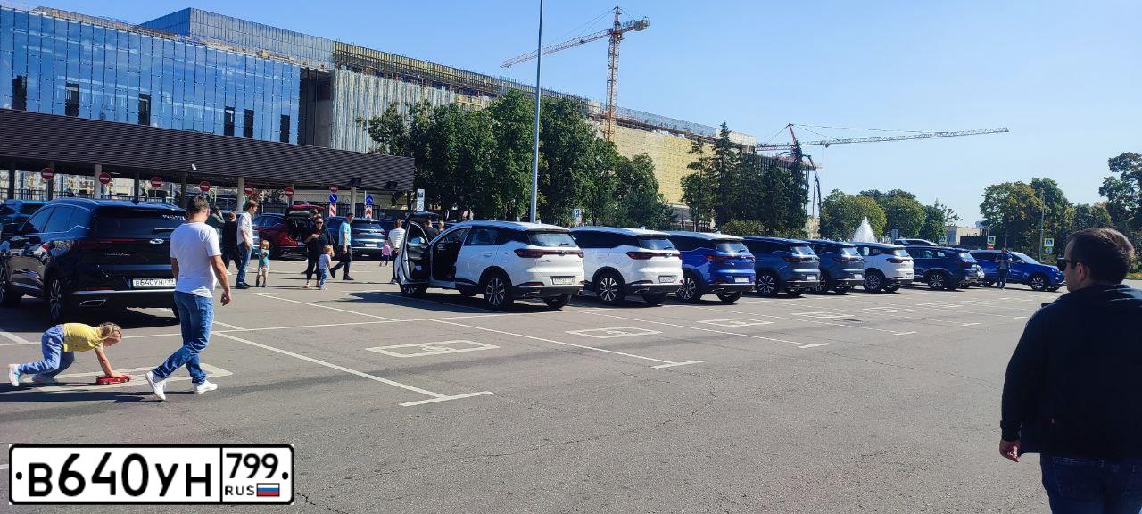 Фото автомобиля CHERY TIGGO 7, 2021 — госномер Е533ВН550. Цвет: ЧЕРНЫЙ