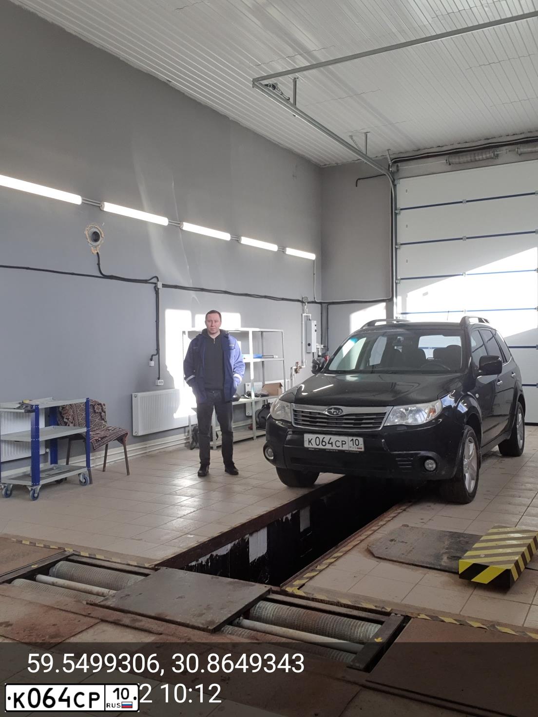Фото автомобиля SKODA YETI, 2011 — госномер К064СН10. Цвет: КОРИЧНЕВЫЙ
