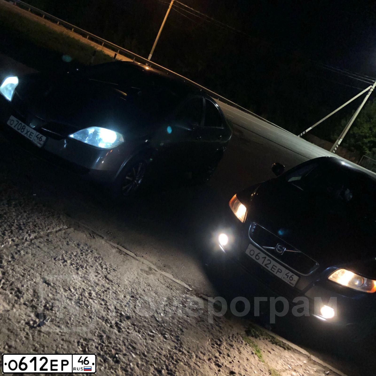 Фото автомобиля VOLVO S40, 2007 — госномер О612ЕР46. Цвет: ТЕМНО-СИНИЙ