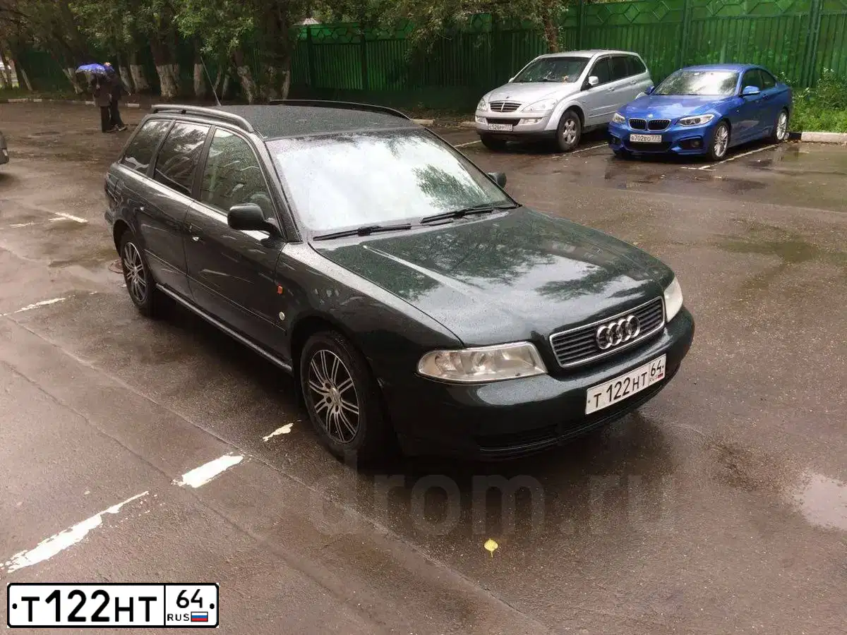 Фото автомобиля AUDI A4, 1996 — госномер О835КК40. Цвет: ЗЕЛЕНЫЙ